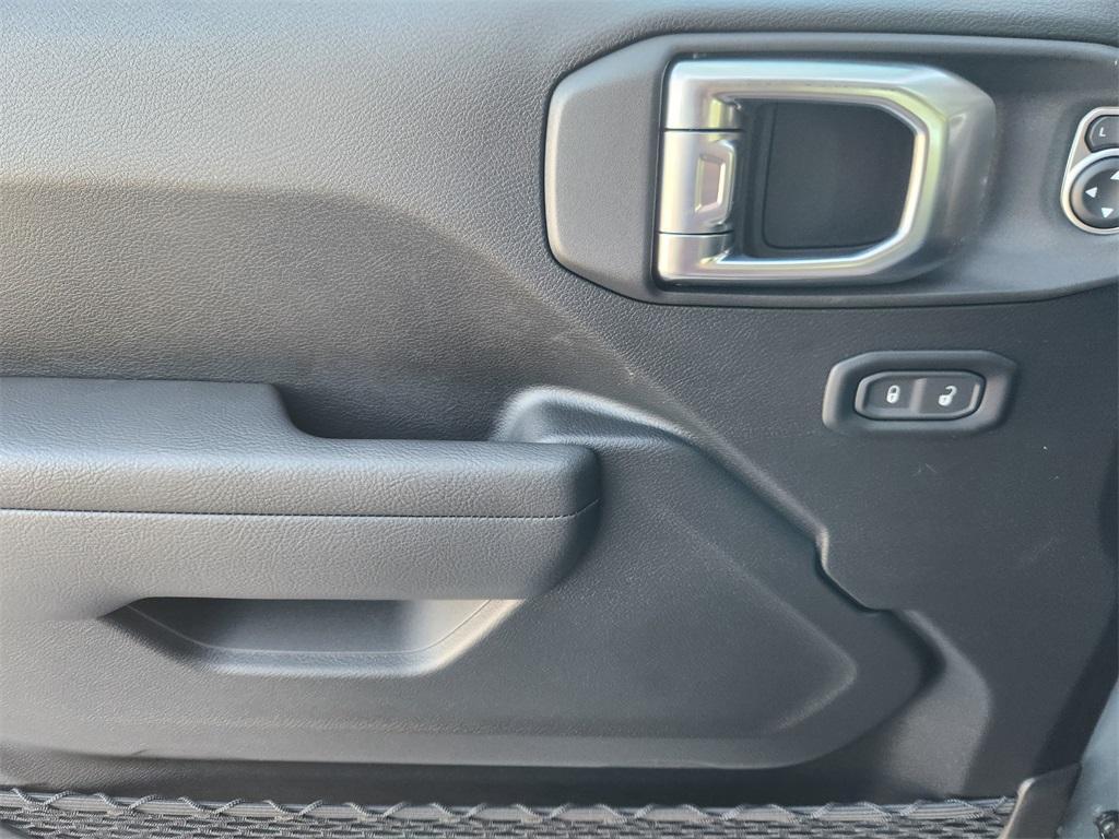 new 2026 Jeep Wrangler car, priced at $53,395