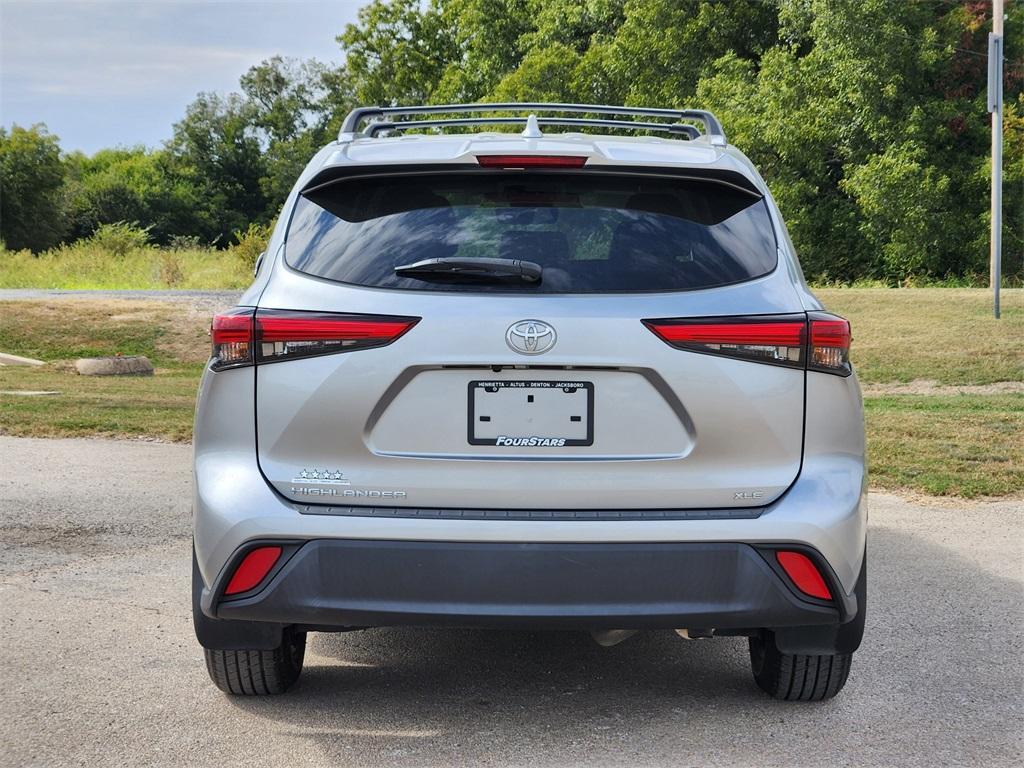 used 2022 Toyota Highlander car, priced at $35,191