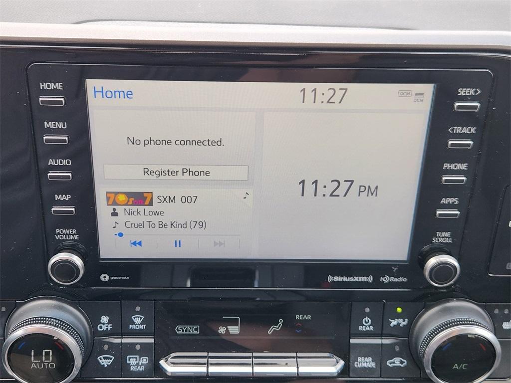 used 2022 Toyota Highlander car, priced at $35,191