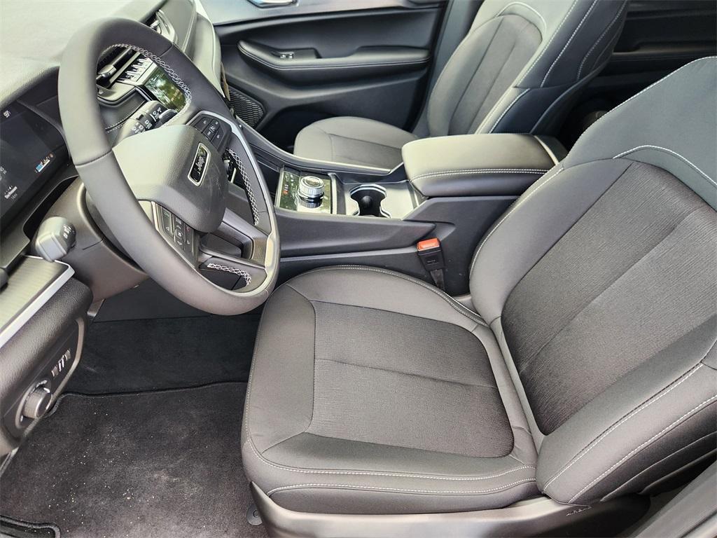 new 2025 Jeep Grand Cherokee L car, priced at $34,646