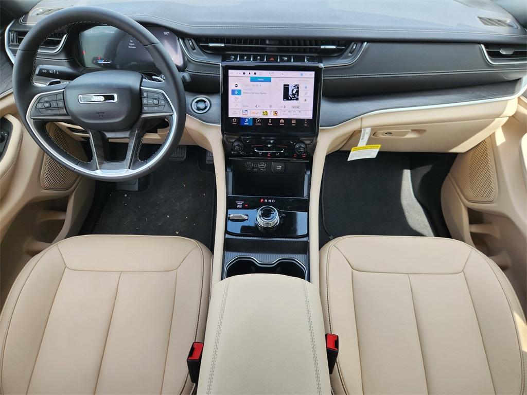 new 2025 Jeep Grand Cherokee car, priced at $43,685