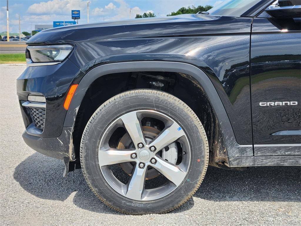 new 2025 Jeep Grand Cherokee car, priced at $43,685