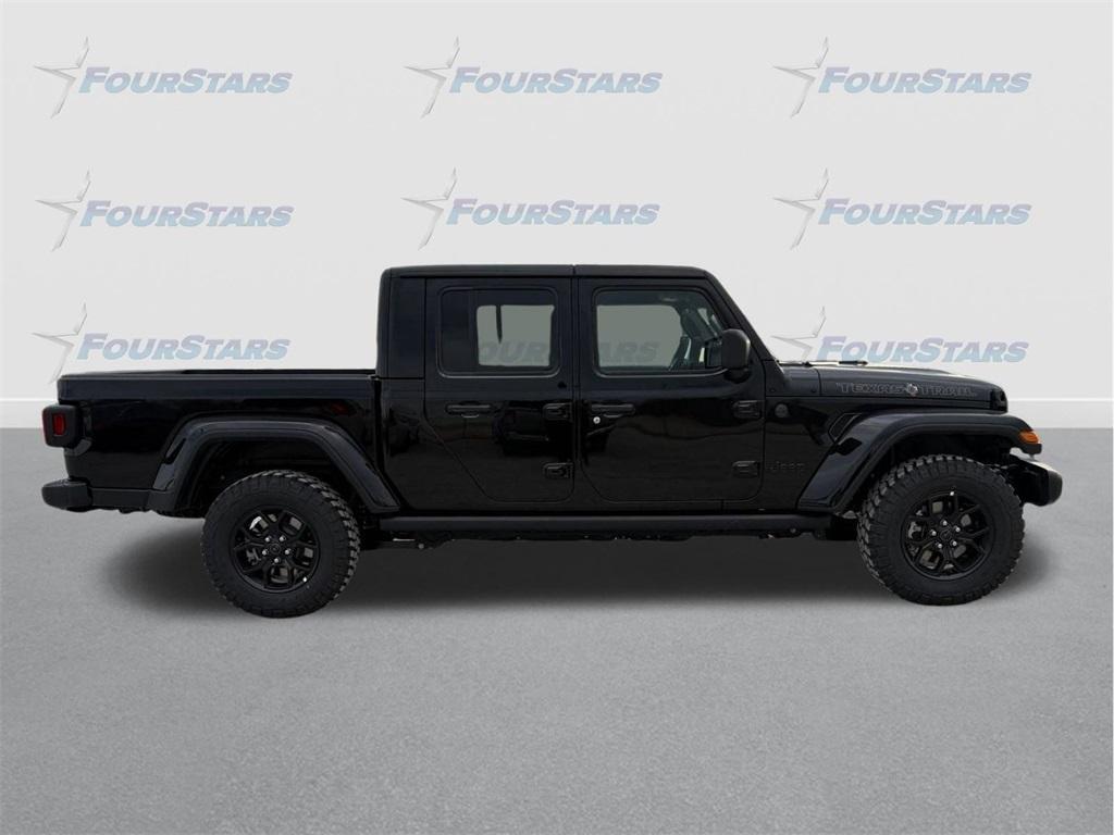 new 2025 Jeep Gladiator car, priced at $47,441