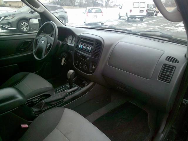 used 2007 Ford Escape car, priced at $3,990