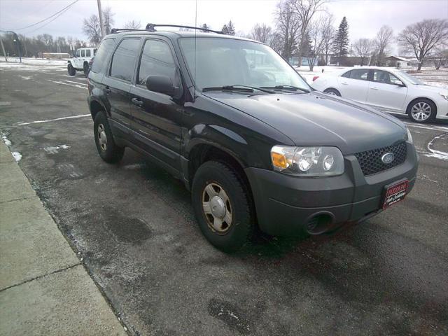 used 2007 Ford Escape car, priced at $3,990