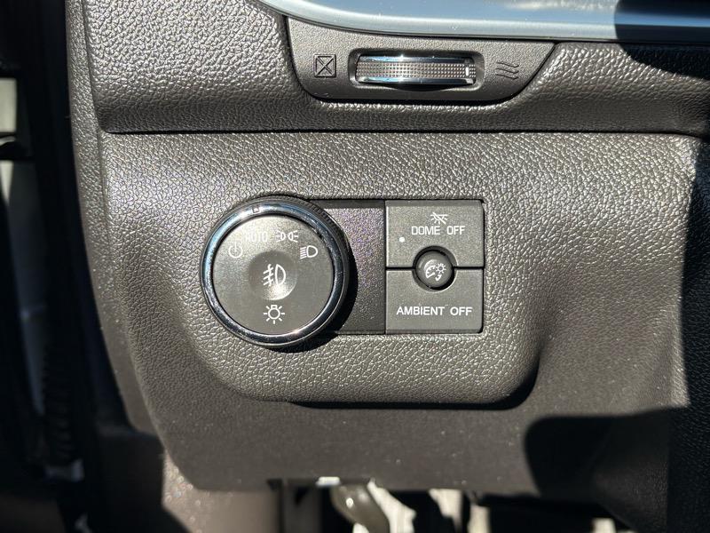 used 2014 Chevrolet Traverse car, priced at $5,990