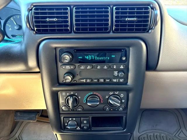 used 2004 Chevrolet Venture car, priced at $2,990
