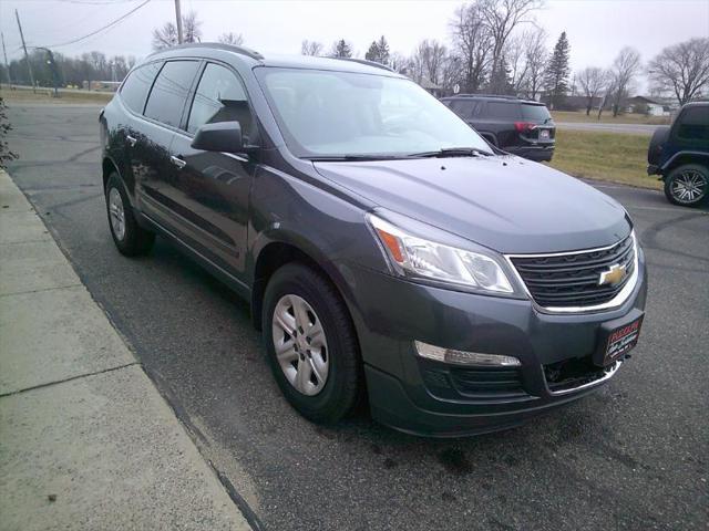 used 2014 Chevrolet Traverse car, priced at $10,400