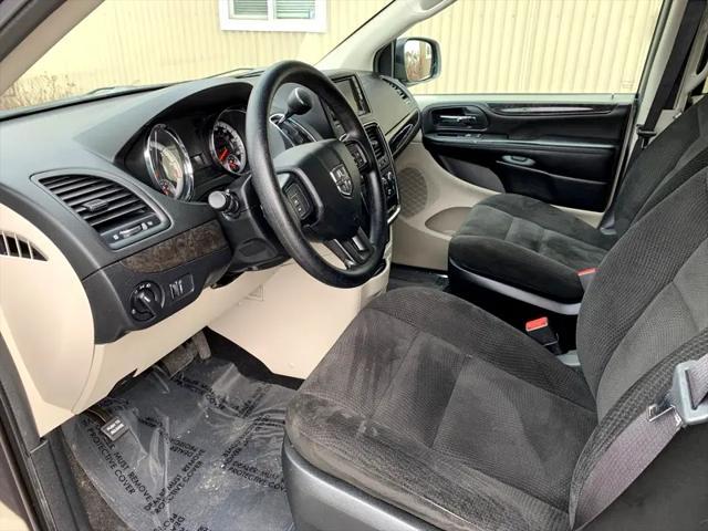 used 2017 Dodge Grand Caravan car