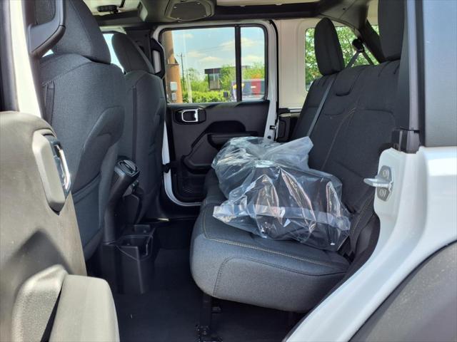 new 2025 Jeep Wrangler car, priced at $46,293