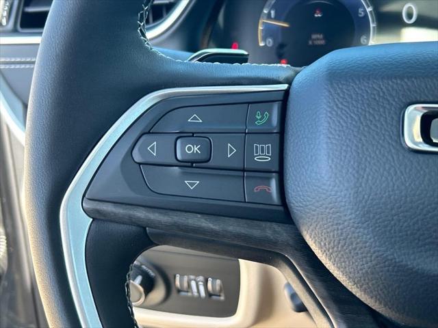 new 2025 Jeep Grand Cherokee car, priced at $49,117