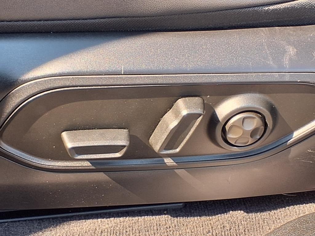 used 2021 Jeep Grand Cherokee L car, priced at $28,899