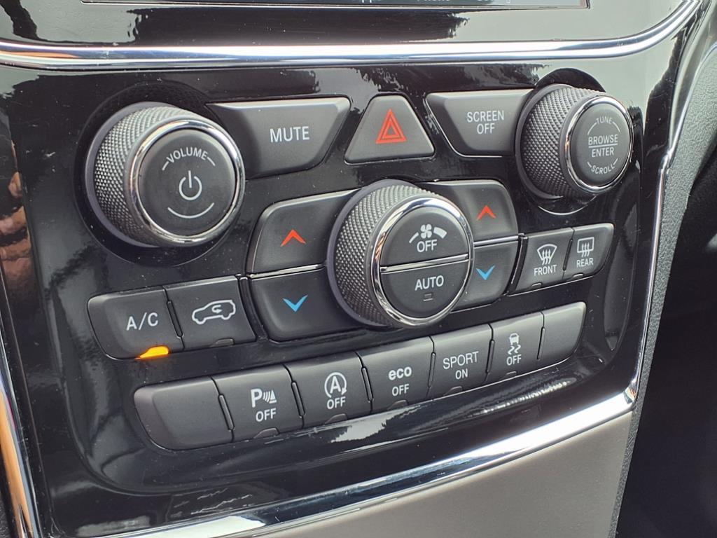 used 2022 Jeep Grand Cherokee car, priced at $28,708