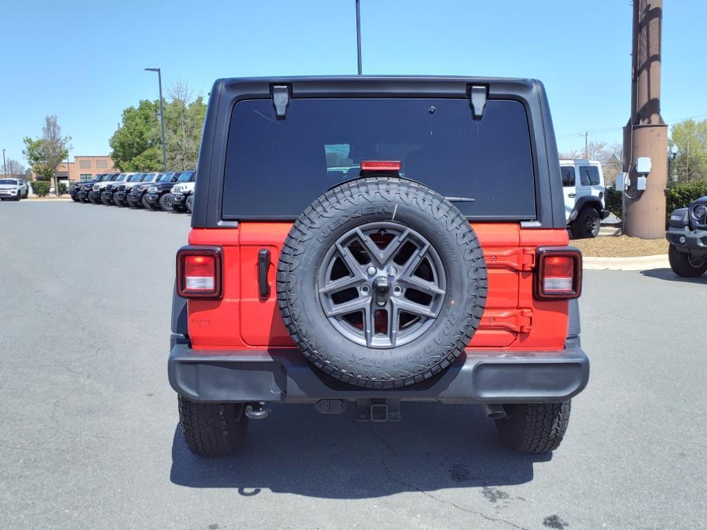 new 2025 Jeep Wrangler car, priced at $48,198