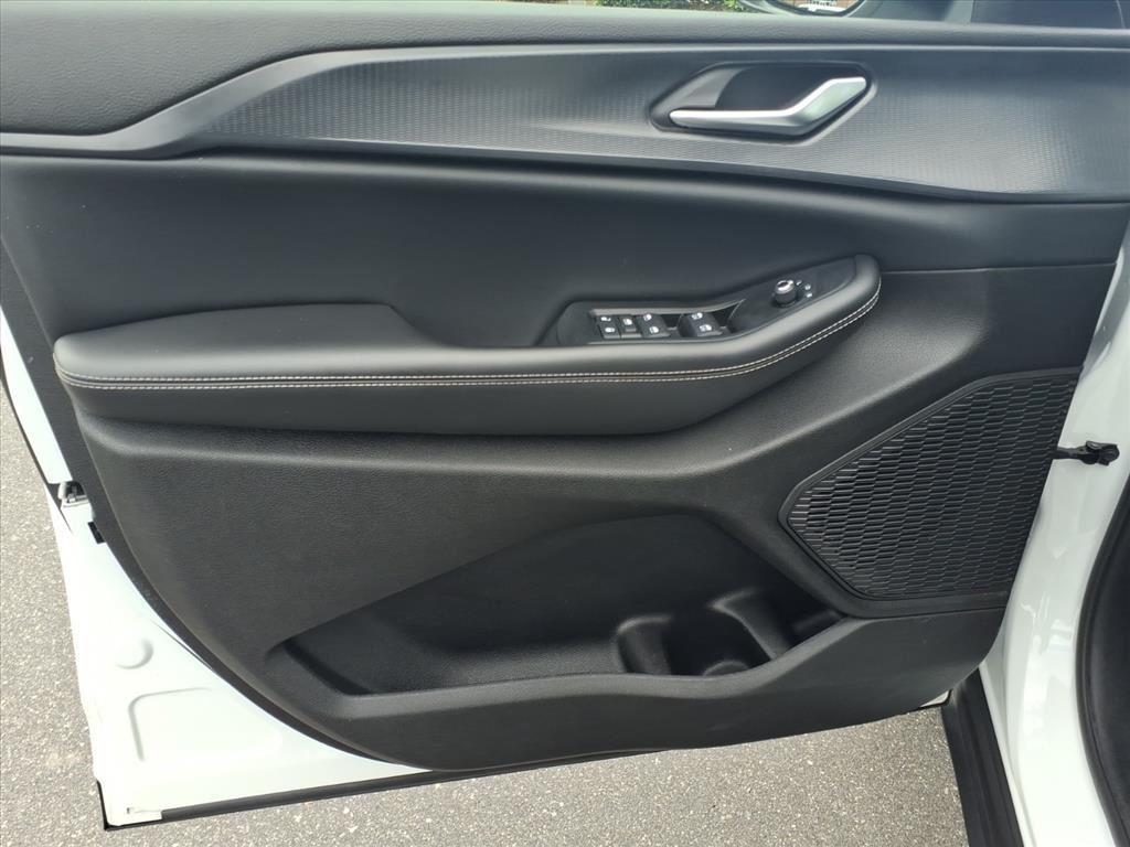 used 2023 Jeep Grand Cherokee L car, priced at $26,888