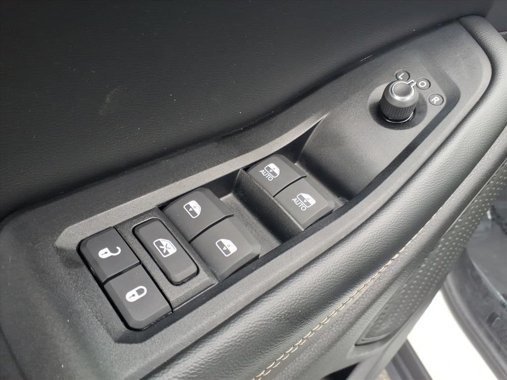 used 2023 Jeep Grand Cherokee L car, priced at $26,888