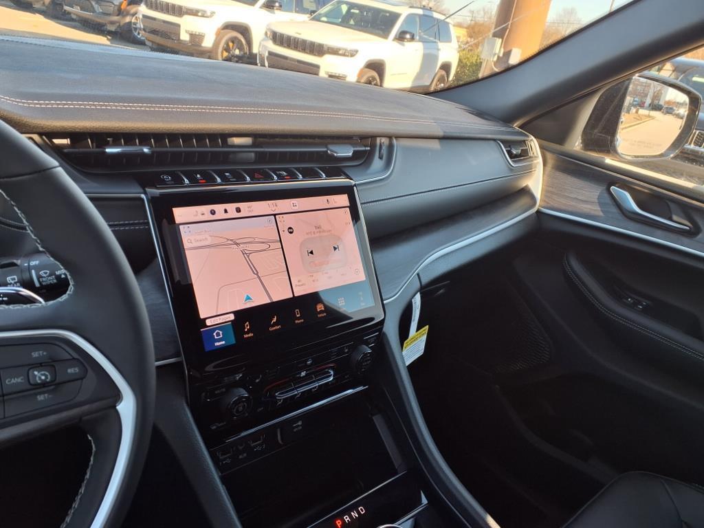 new 2025 Jeep Grand Cherokee car, priced at $42,320