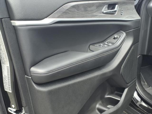 new 2025 Jeep Grand Cherokee L car, priced at $50,183