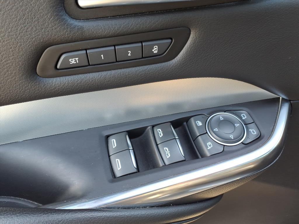 used 2022 Cadillac XT4 car, priced at $25,698