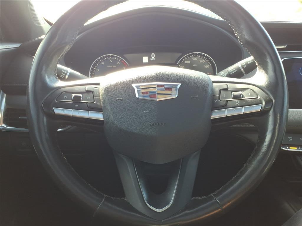 used 2022 Cadillac XT4 car, priced at $25,698