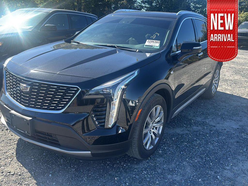 used 2022 Cadillac XT4 car, priced at $25,698