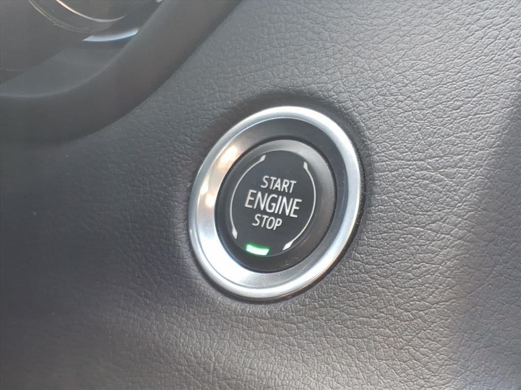 used 2022 Cadillac XT4 car, priced at $25,698