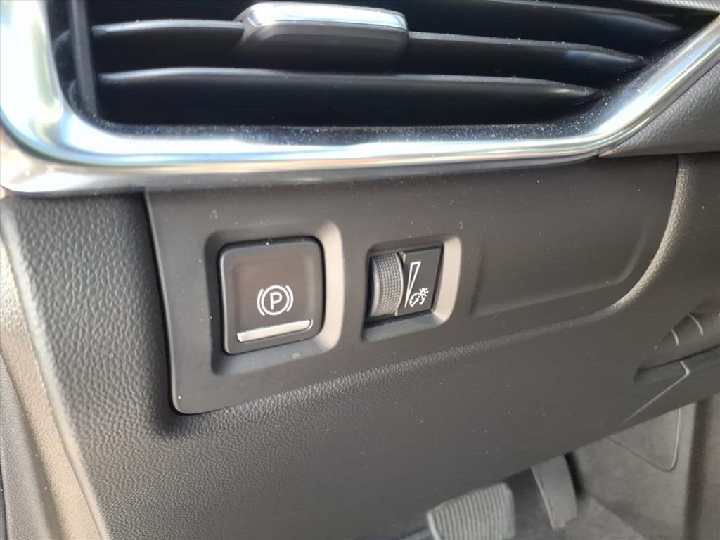 used 2022 Cadillac XT4 car, priced at $25,698