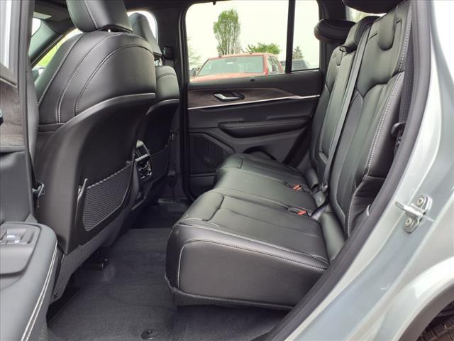 new 2025 Jeep Grand Cherokee car, priced at $49,770