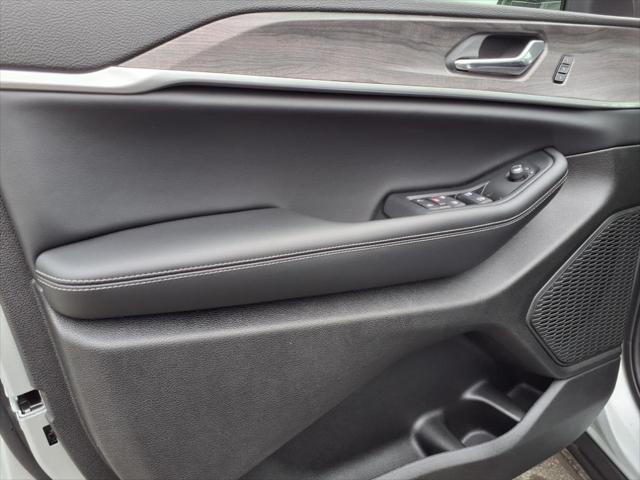 new 2025 Jeep Grand Cherokee car, priced at $49,212