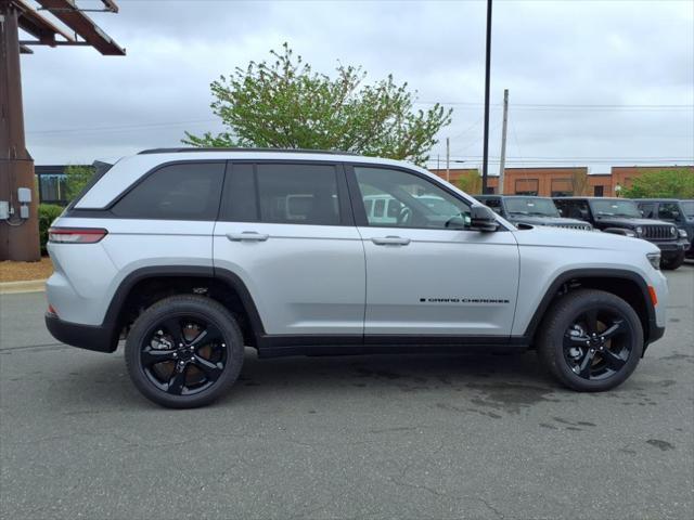 new 2025 Jeep Grand Cherokee car, priced at $49,212