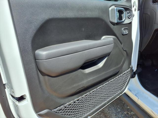 new 2025 Jeep Gladiator car, priced at $41,123