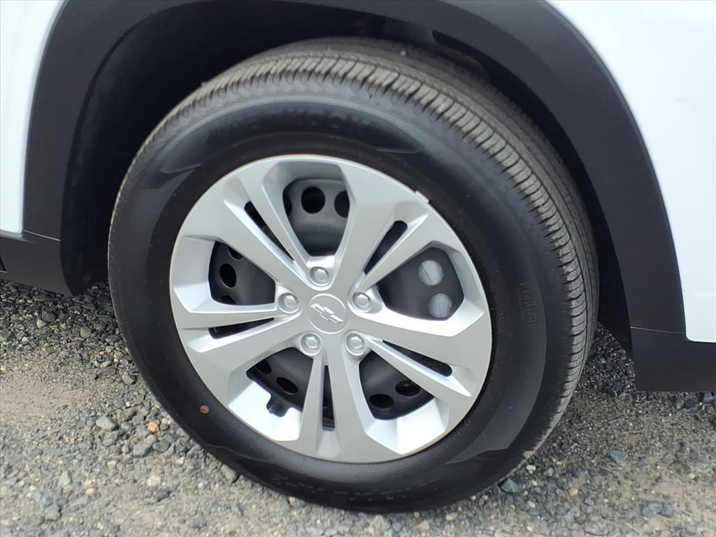 used 2024 Chevrolet Trax car, priced at $19,788