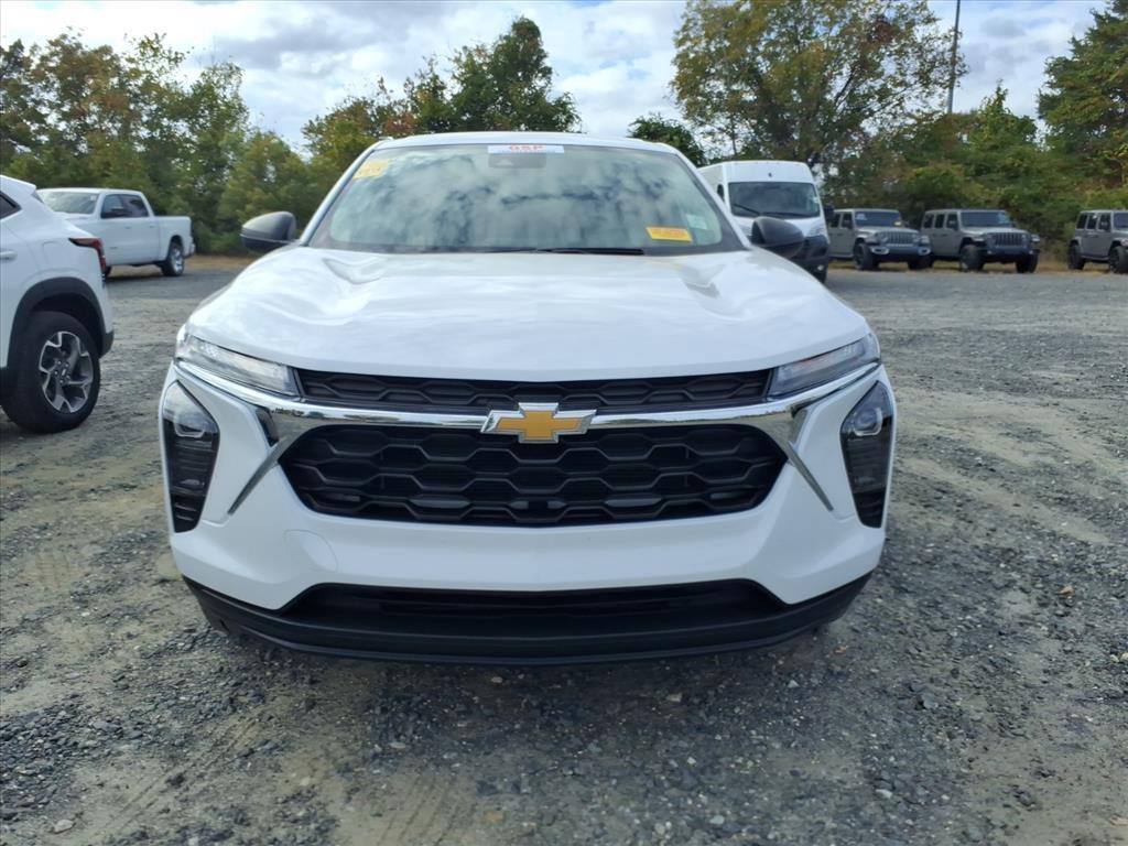 used 2024 Chevrolet Trax car, priced at $19,788