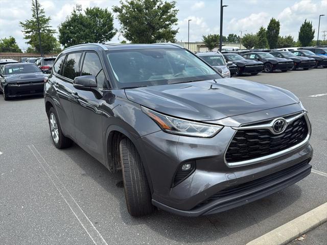used 2023 Toyota Highlander car, priced at $40,995