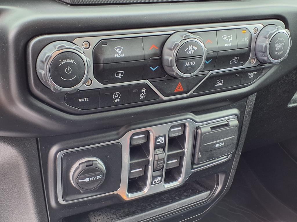 used 2022 Jeep Wrangler Unlimited car, priced at $28,998