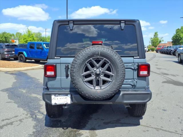 new 2025 Jeep Wrangler car, priced at $45,442