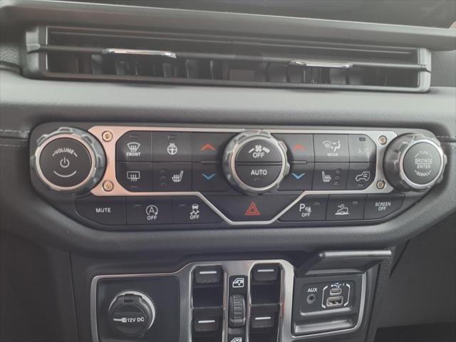 new 2025 Jeep Wrangler car, priced at $55,933