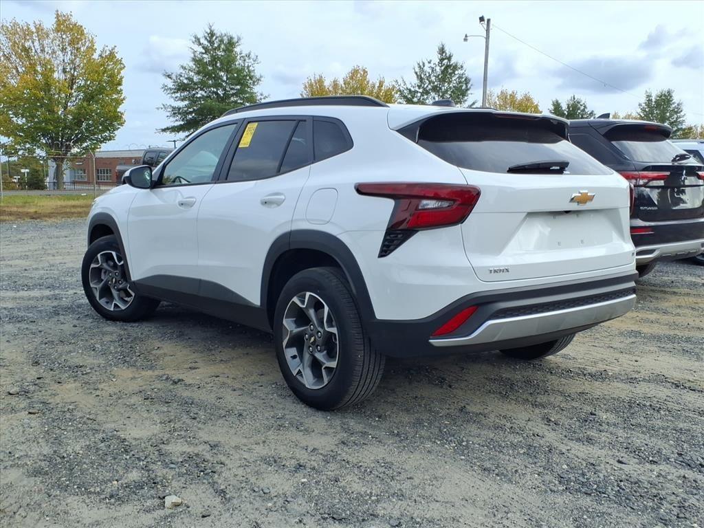 used 2024 Chevrolet Trax car, priced at $19,788