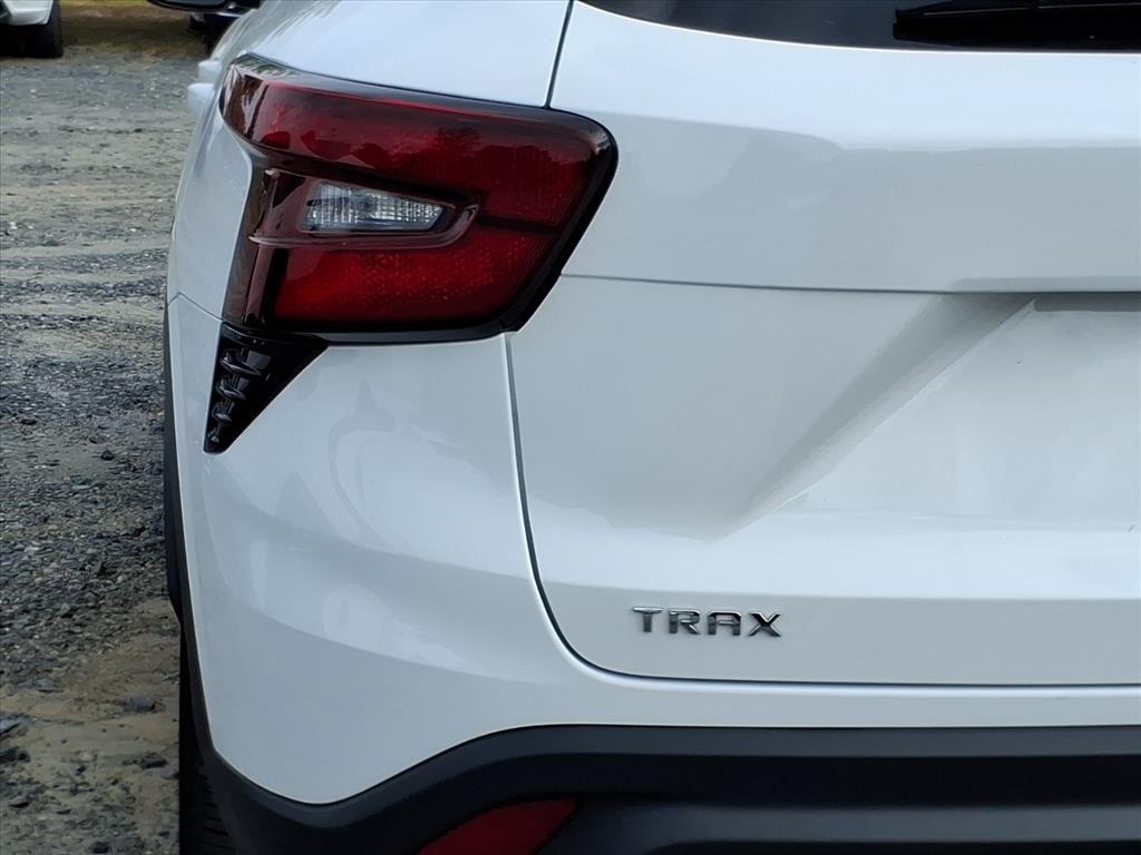used 2024 Chevrolet Trax car, priced at $19,788