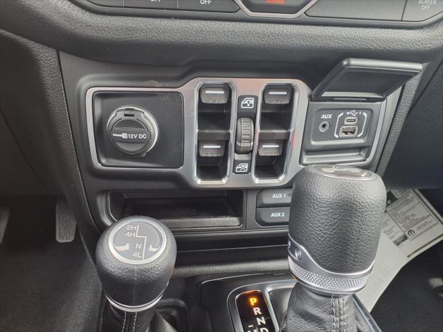 new 2025 Jeep Wrangler car, priced at $47,243
