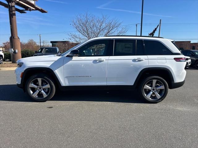 new 2025 Jeep Grand Cherokee car, priced at $48,553