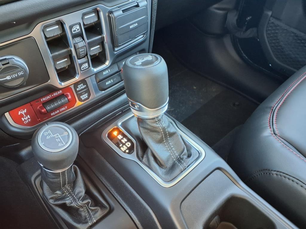 new 2025 Jeep Wrangler car, priced at $53,962