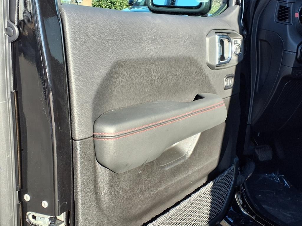 new 2025 Jeep Wrangler car, priced at $53,962