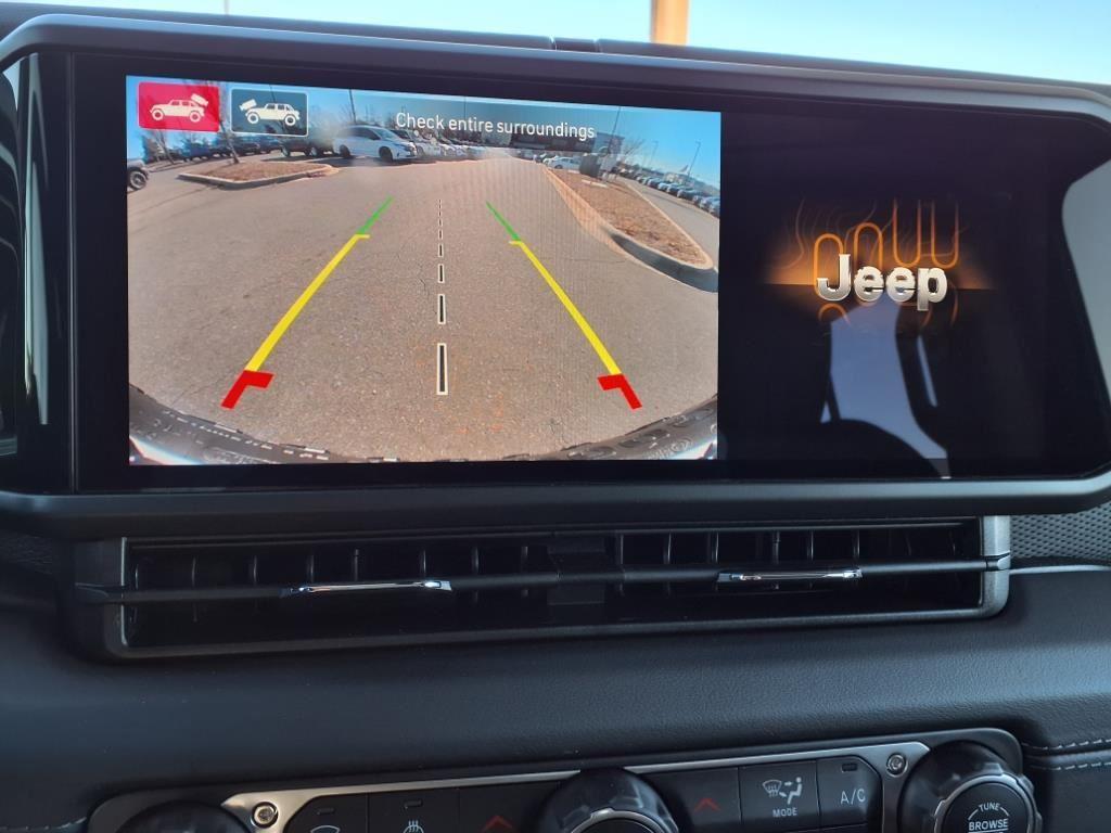 new 2025 Jeep Wrangler car, priced at $53,962