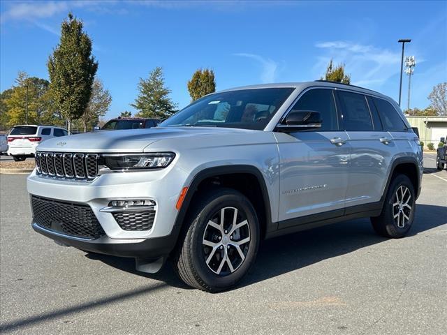 new 2024 Jeep Grand Cherokee car, priced at $51,115