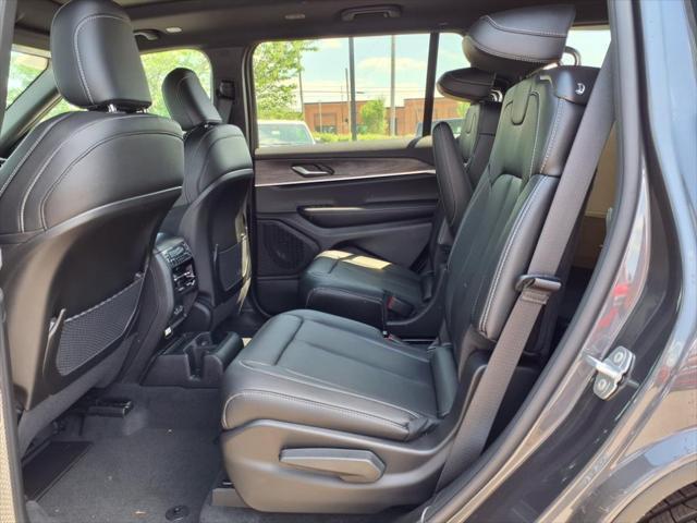 new 2025 Jeep Grand Cherokee car, priced at $46,439