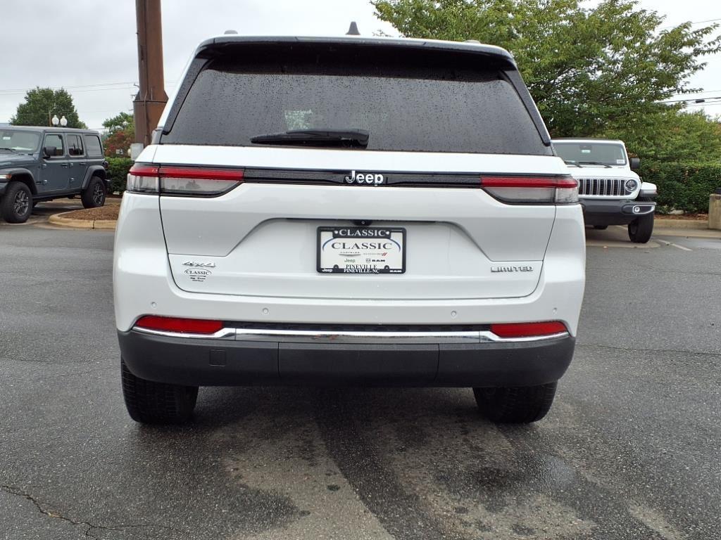 used 2022 Jeep Grand Cherokee car, priced at $30,888