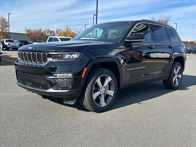 new 2025 Jeep Grand Cherokee car, priced at $49,860