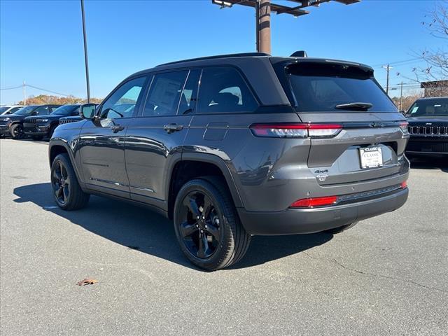 new 2025 Jeep Grand Cherokee car, priced at $50,955