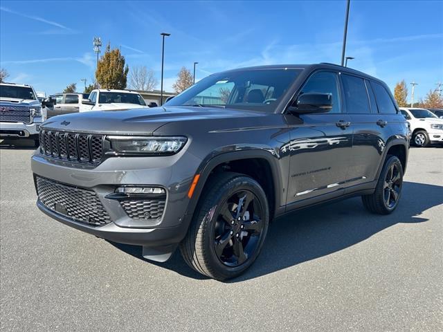 new 2025 Jeep Grand Cherokee car, priced at $50,955